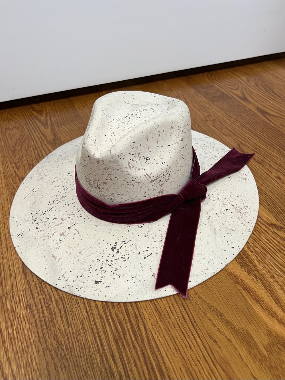 Rockin C Jaelyn Cream & Burgundy Western Cowboy Hat - Small